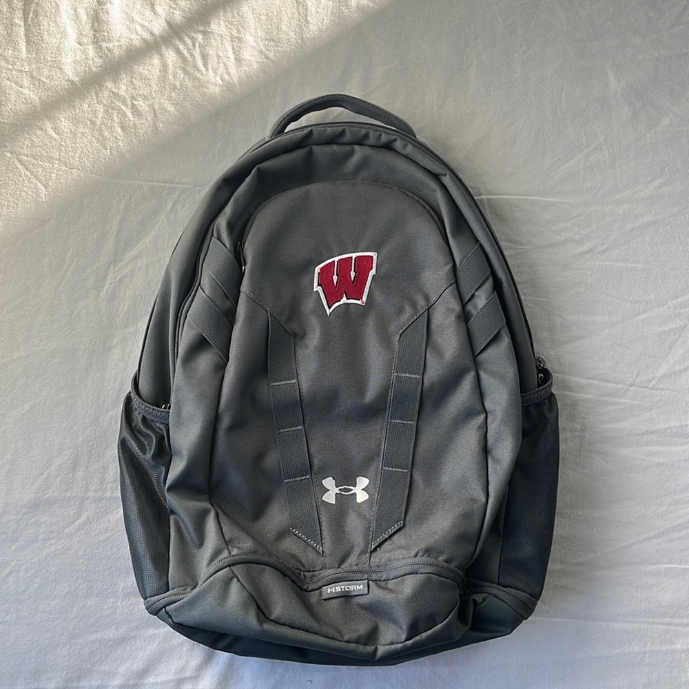 University of Wisconsin Badgers Under Armour Hustle 5.0 Backpack.
